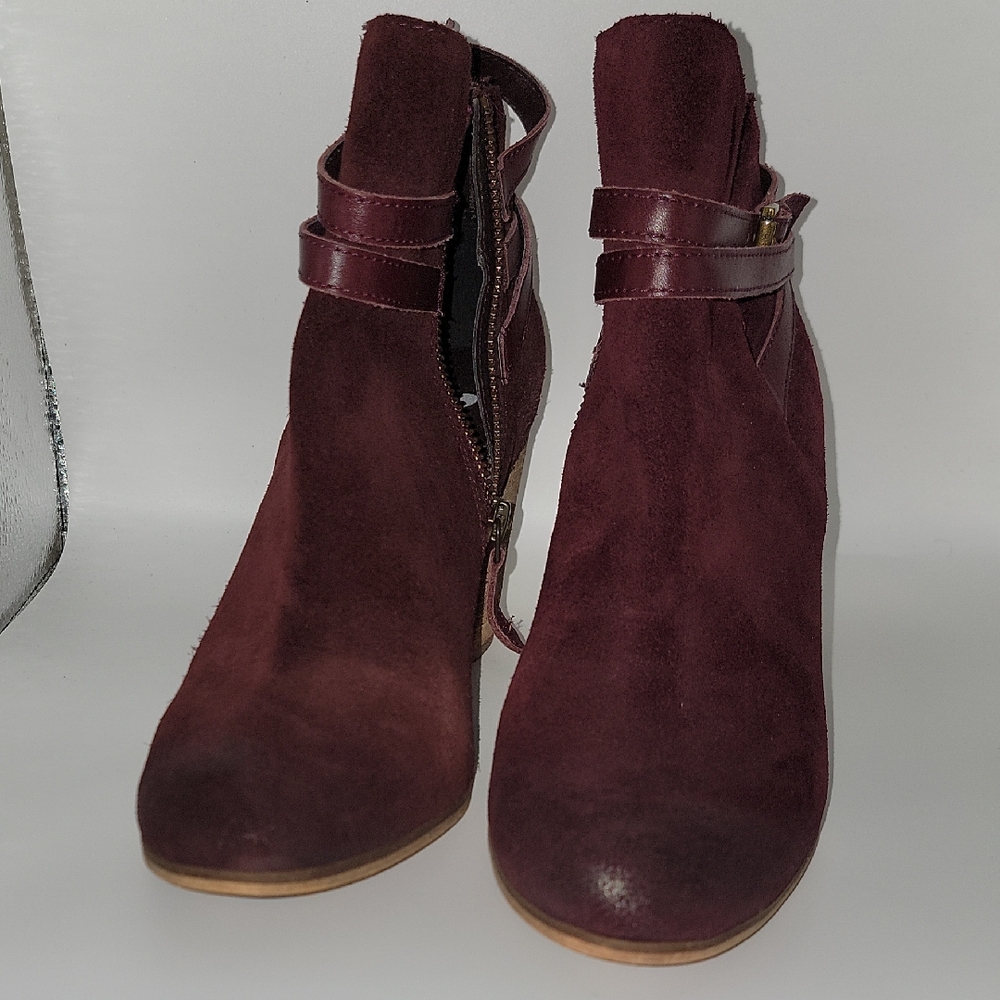 BP Nordstroms Women's Burgundy Tandem Suede Ankle Boots Size 8